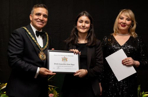 Chairman of the Council Cllr Darshan Sunger, Eylul Ugur and Cllr Holly Whitbread